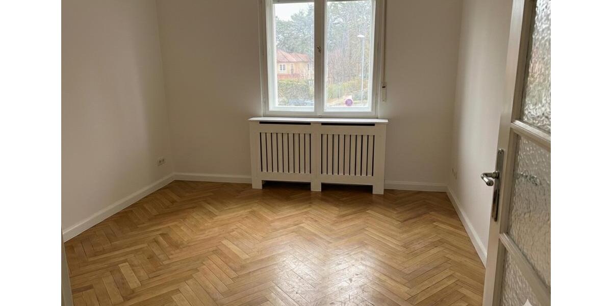 Maisonettenwohnung Kleinmachnow - 5.5 Zimmer, 150 m&sup2;, 2.475&euro; | Angebot:24981241