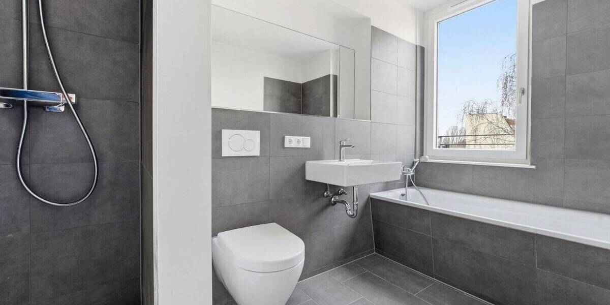 Etagenwohnung Berlin Spandau - 3 Zimmer, 83 m&sup2;, 1.554&euro; | Angebot:25999605