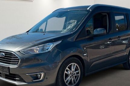 Ford Tourneo Connect 140.125 km 11.499 &euro; Berlin 12681