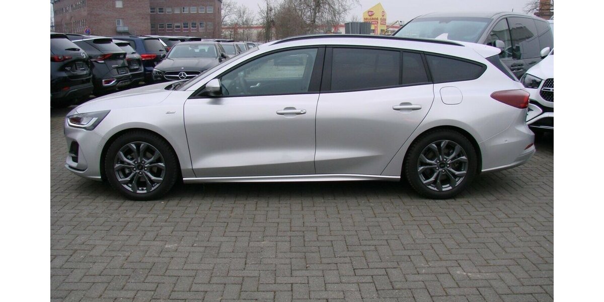 Ford Focus 1.5L TDCi ST-Line X ACC LED AHK HUD Bliss 12.043 km 24.980 &euro; Falkensee 14612