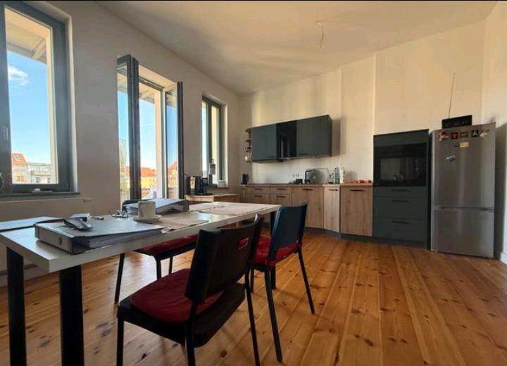 Etagenwohnung Berlin Friedrichshain-Kreuzberg - 4 Zimmer, 162 m&sup2;, 1.480&euro; | Angebot:27706668