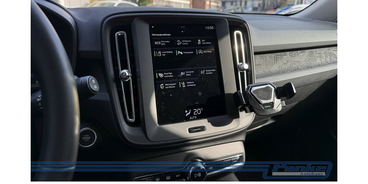 Volvo XC40 Essential 2WD 8G*LED*Virtuall*PDC*BT*Tempo* 15.156 km 25.990 &euro; Berlin 13187