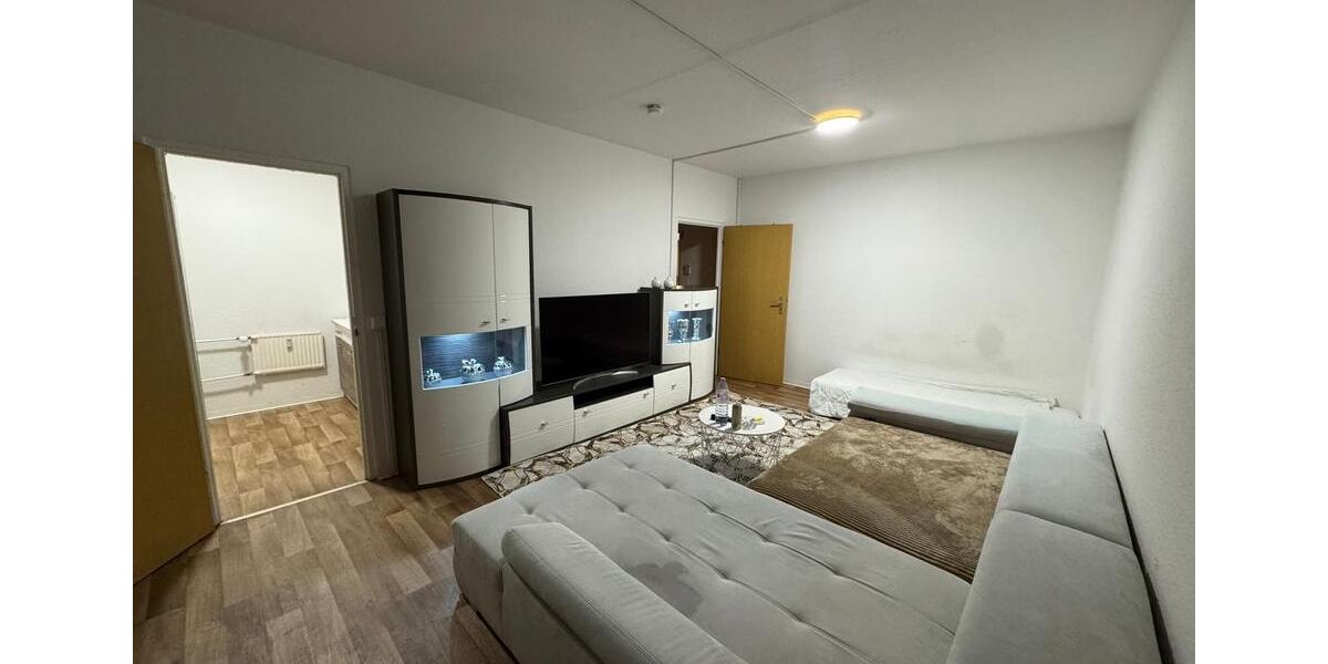 Erdgeschoßwohnung Berlin Marzahn-Hellersdorf - 1 Zimmer, 42 m&sup2;, 1.200&euro; | Angebot:25886942