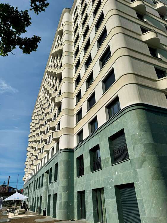 Wohnung zum Mieten in Berlin 590 € 21.84 m²