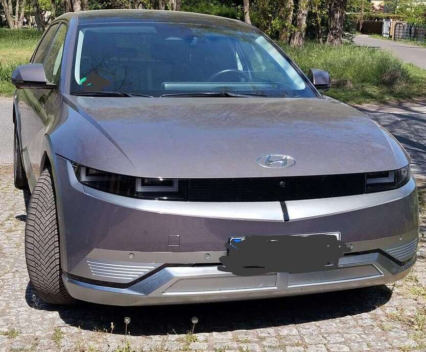 IONIQ
