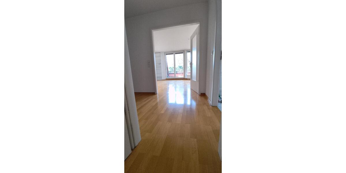 Dachgeschoßwohnung Berlin Steglitz-Zehlendorf - 2 Zimmer, 90 m&sup2;, 1.311&euro; | Angebot:26431019