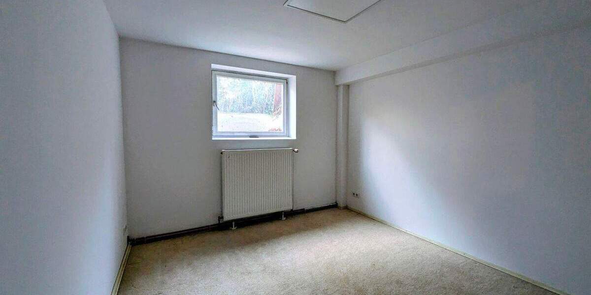 Mehrfamilienhaus, Wohnhaus Berlin Kladow - 8 Zimmer, 180 m&sup2;, 699.000&euro; | Angebot:25711932