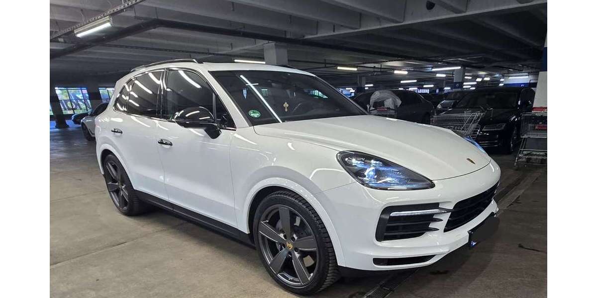 Porsche Cayenne 62.000 km 67.850 &euro; Grunewald (Berlin) 14193