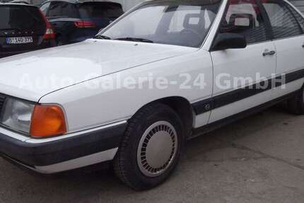 Audi 100