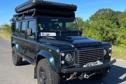 Land Rover Defender 99.593 km 69.000 &euro; Berlin 12205