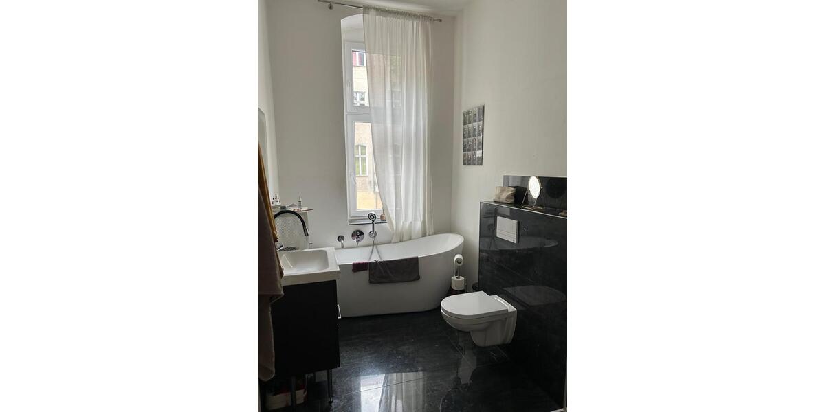 Etagenwohnung Berlin Neukölln - 3 Zimmer, 100 m&sup2;, 1.950&euro; | Angebot:24731017