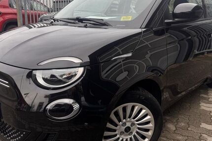Fiat 500e 26.622 km 17.888 &euro; Berlin 13127