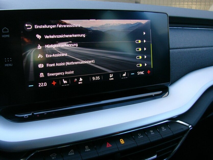 Skoda Octavia 2.0TDI Style ACC Columbus HeadUp AHK 48.103 km 27.480 € Falkensee 14612