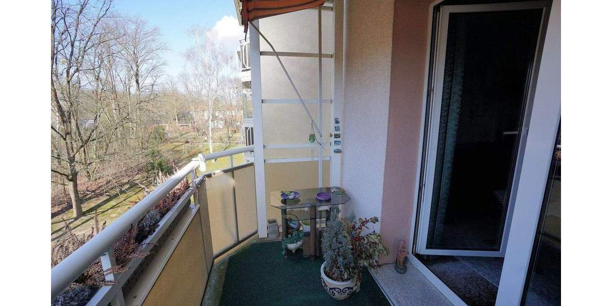 Etagenwohnung Potsdam Waldstadt I - 4 Zimmer, 70 m&sup2;, 220.000&euro; | Angebot:25837390