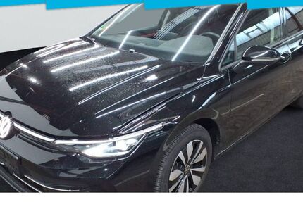 VW Golf 25.926 km 28.330 &euro; Berlin 10587