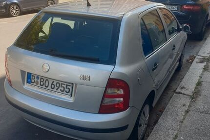 Skoda Fabia 129.000 km 2.300 &euro; berlin 10963