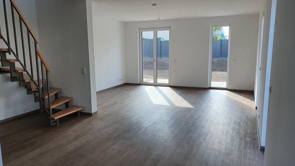 Doppelhaushälfte Berlin Treptow-Köpenick - 4 Zimmer, 111 m&sup2;, 2.200&euro; | Angebot:25637916