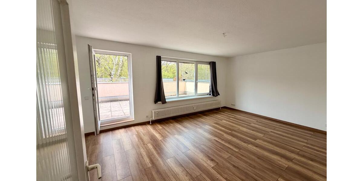 Einfamilienhaus Berlin Spandau - 2 Zimmer, 70 m&sup2;, 1.300&euro; | Angebot:26250841