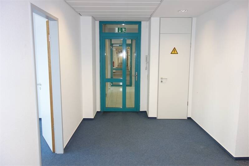Gewerbeobjekt Teltow - 7 Zimmer, 322 m&sup2;, 3.060&euro; | Angebot:25710475