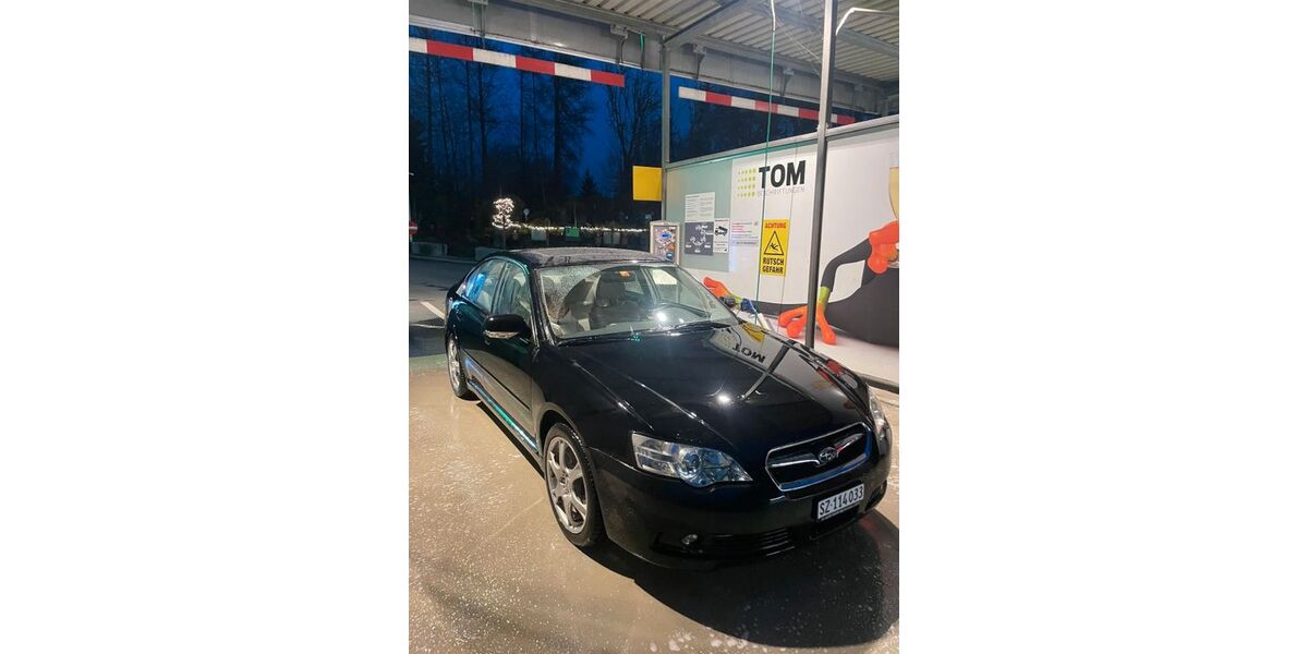 Subaru Legacy 259.000 km 2.950 &euro; Berlin 10707