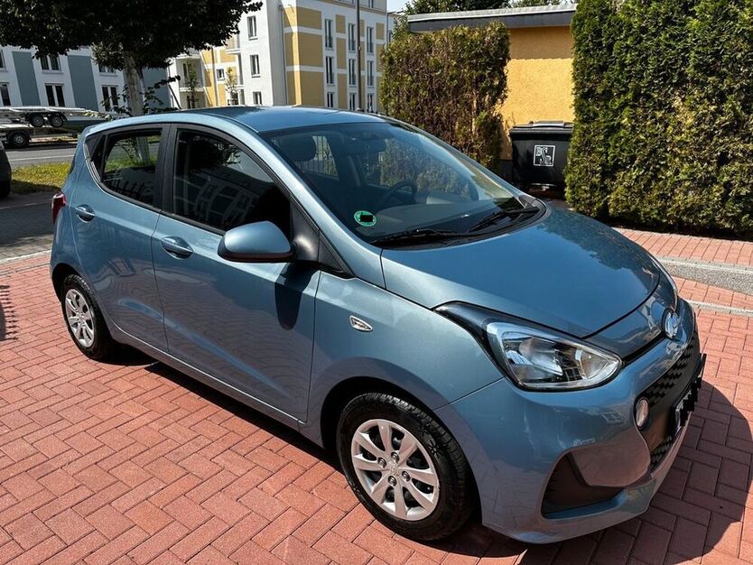i10