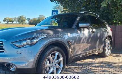 INFINITI QX70 121.000 km 19.990 &euro; Rüdersdorf 15562