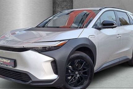 Toyota bZ4X 8.724 km 28.990 &euro; Berlin 10409