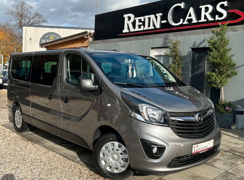 Opel Vivaro 65.000 km 22.990 € Berlin 13088