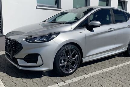 Ford Fiesta 24.000 km 21.900 &euro; Bernau 16321