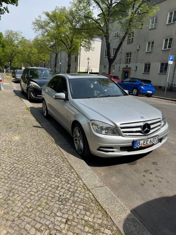 Mercedes-Benz C 250 151.000 km 8.990 € Berlin 12057