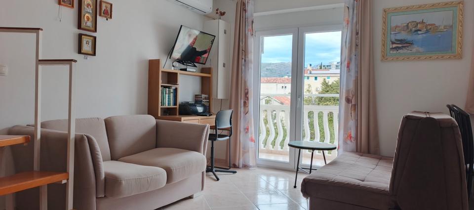 Etagenwohnung Berlin Charlottenburg-Wilmersdorf - 4 Zimmer, 63 m&sup2;, 272.000&euro; | Angebot:27300503