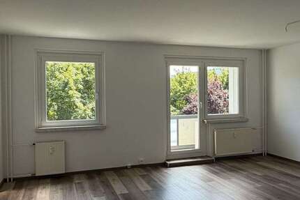 Wohnung Berlin Hellersdorf - 2 Zimmer, 54 m&sup2;, 749&euro; | Angebot:27021698