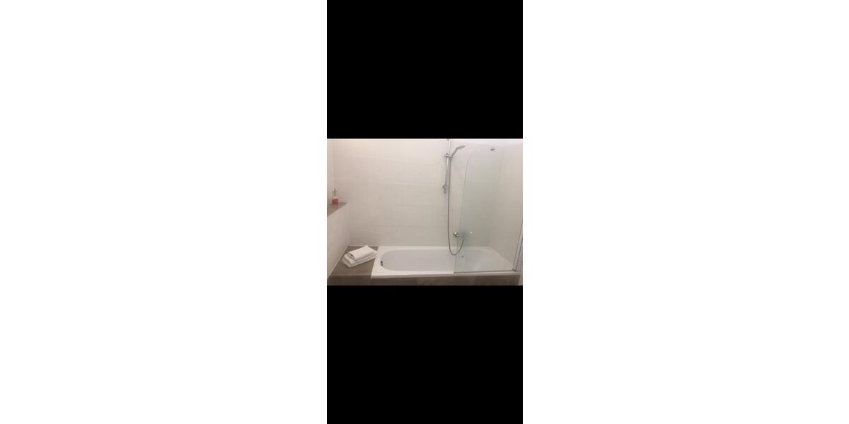 Etagenwohnung Berlin Charlottenburg-Wilmersdorf - 1 Zimmer, 40 m&sup2;, 1.100&euro; | Angebot:26676815