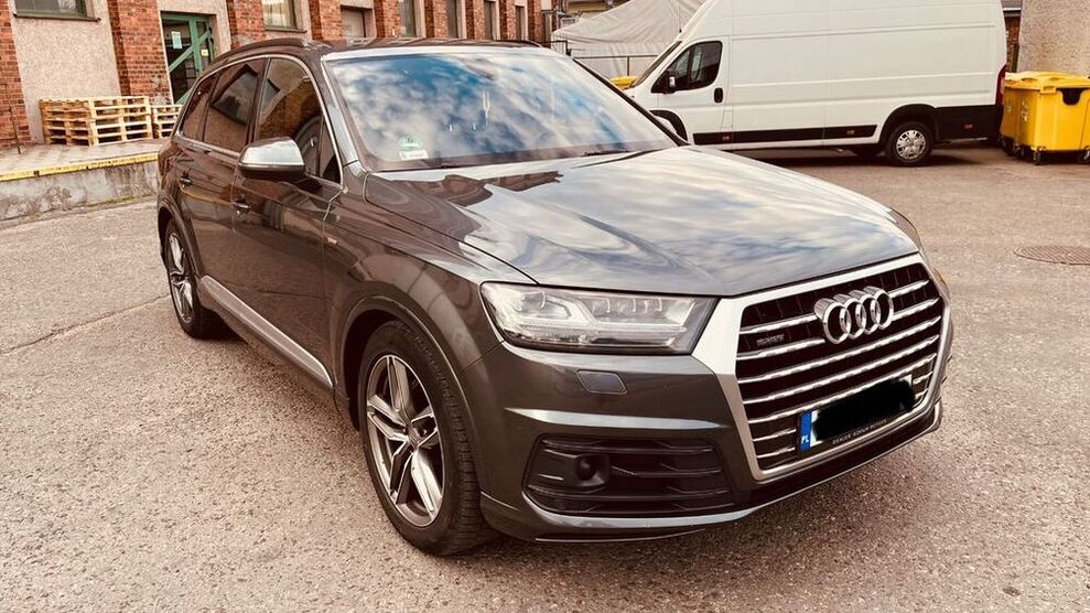 Q7