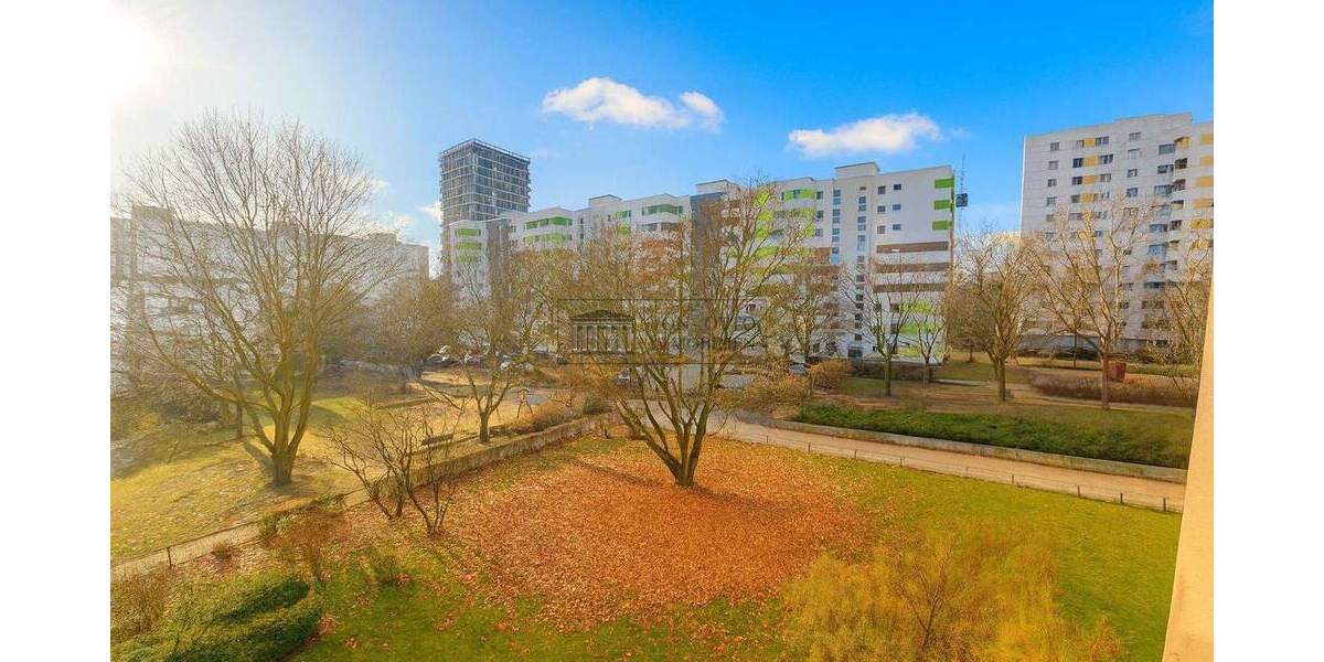 Zuhause in Rudow: 4 Zimmer mit durchdachtem Grundriss und großem Balkon. 4 zimmer