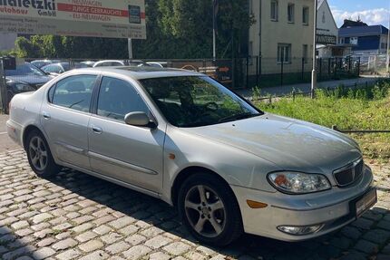 Nissan Maxima 219.073 km 1.950 € Berlin 12357