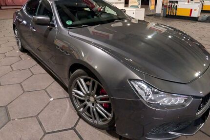 Maserati Ghibli 132.000 km 19.900 &euro; Berlin 13437