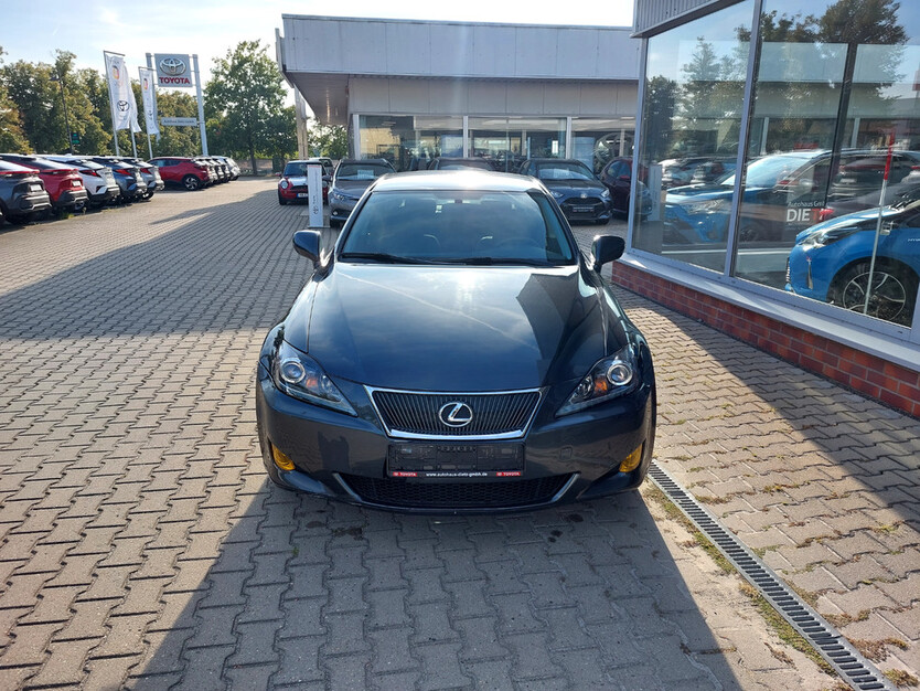 Lexus IS 250 146.137 km 8.000 € Wildau 15745