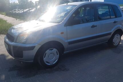 Ford Fusion 84.000 km 3.000 &euro; Falkensee 14612