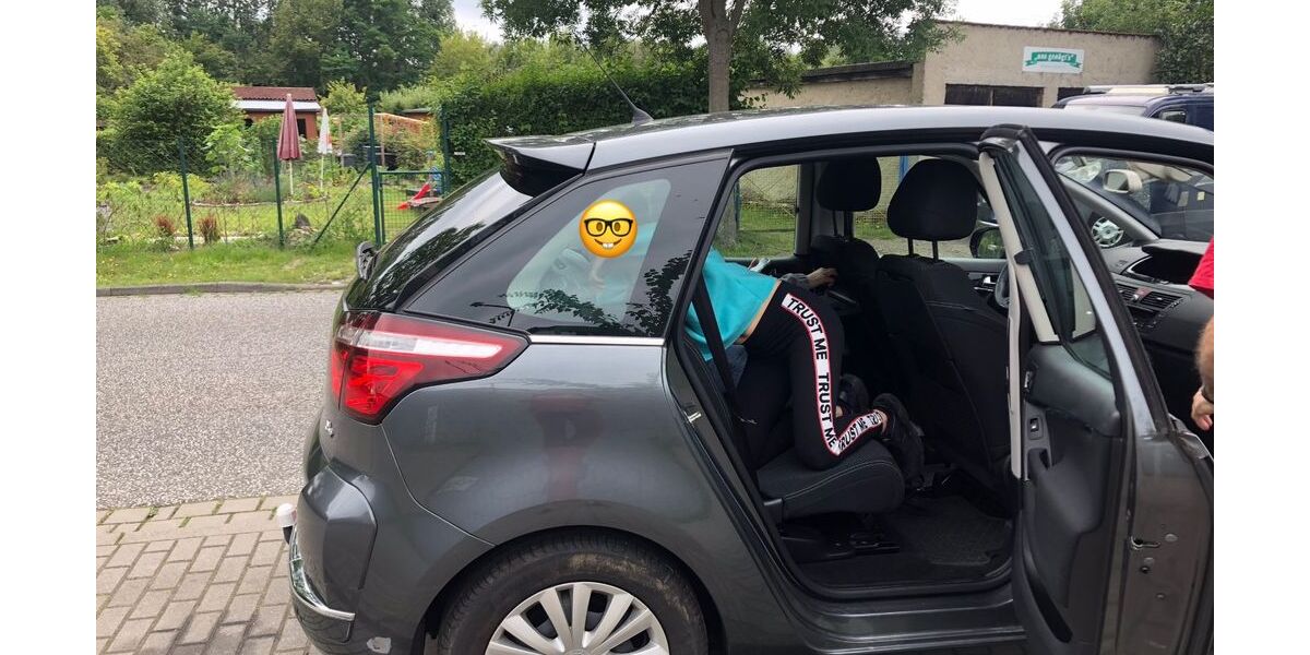 Citroen C4 Picasso 218.000 km 2.299 &euro; Berlin 12207