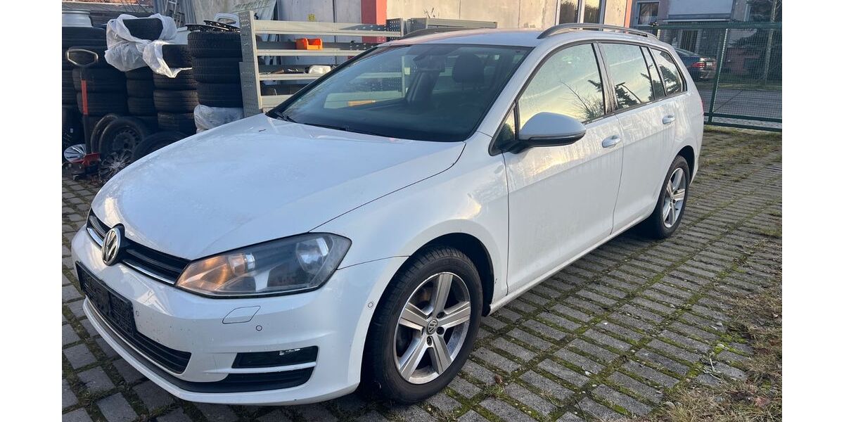 VW Golf 278.500 km 5.990 &euro; Berlin 12309