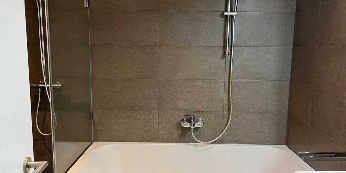 Besichtigung 07.12. 12 - 13 Uhr! Entspannen im eigenen Zuhause: charmanter Bungalow-Stil mit Terrasse und Garten 3 zimmer