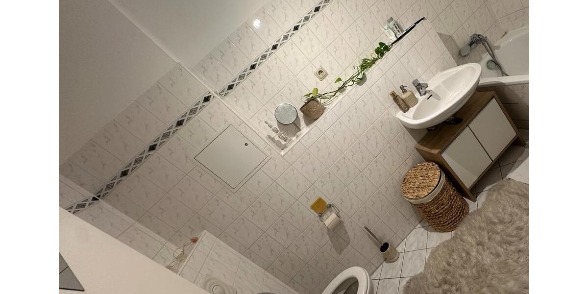 Etagenwohnung Berlin Treptow-Köpenick - 1 Zimmer, 35 m&sup2;, 730&euro; | Angebot:25976148