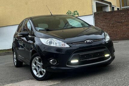 Ford Fiesta Titanium*Keyless*PDC*LED*Tel.*Chrom*GAS* 178.353 km 4.490 € Berlin 13187