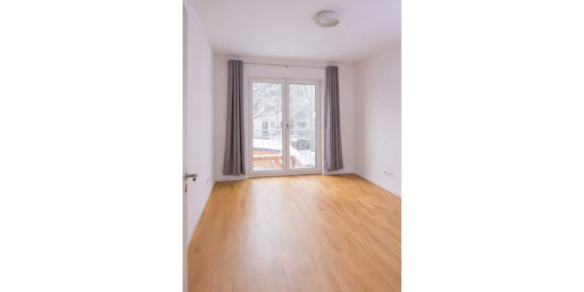 Provisionsfrei* Helles Zuhause mit Gartenidylle & Stellplatz - perfekt für Familien - Reihenmittelhaus Berlin Spandau | Angebot:26085367