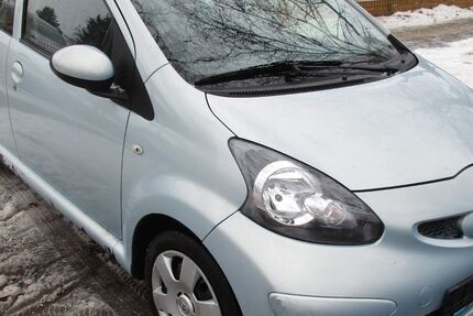 Toyota Aygo (X) 237.000 km 1.650 &euro; Berlin 12357