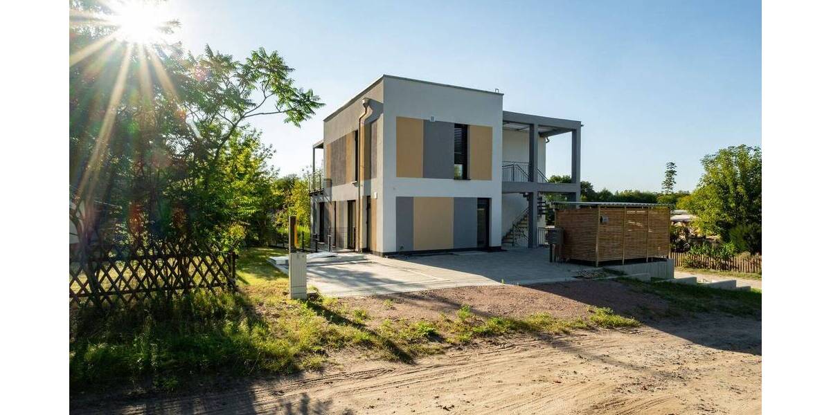 Architektonischer Hingucker: Neubau Wohnung (EG) im lichtdurchfluteten CUBE von Birkenwerder 3 zimmer