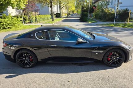 Maserati Granturismo 26.718 km 90.000 &euro; Berlin 10318