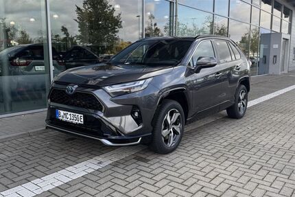 Toyota RAV 4 2.500 km 58.100 &euro; Berlin 13403