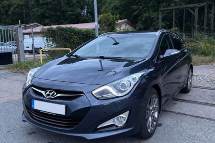 Hyundai i40 141.000 km 5.490 &euro; Berlin 12588